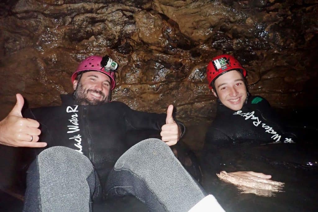 reisebericht-waitomo-caves-black-water-rafting-neuseeland