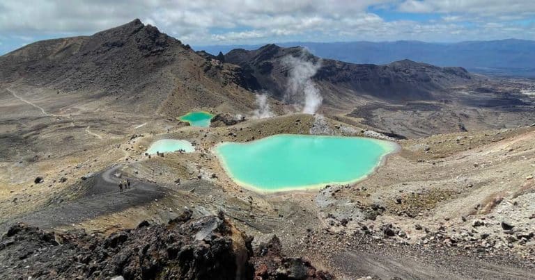 Read more about the article Tongariro Nationalpark – Alpine Crossing, Wasserfälle und Drehorte von Herr der Ringe