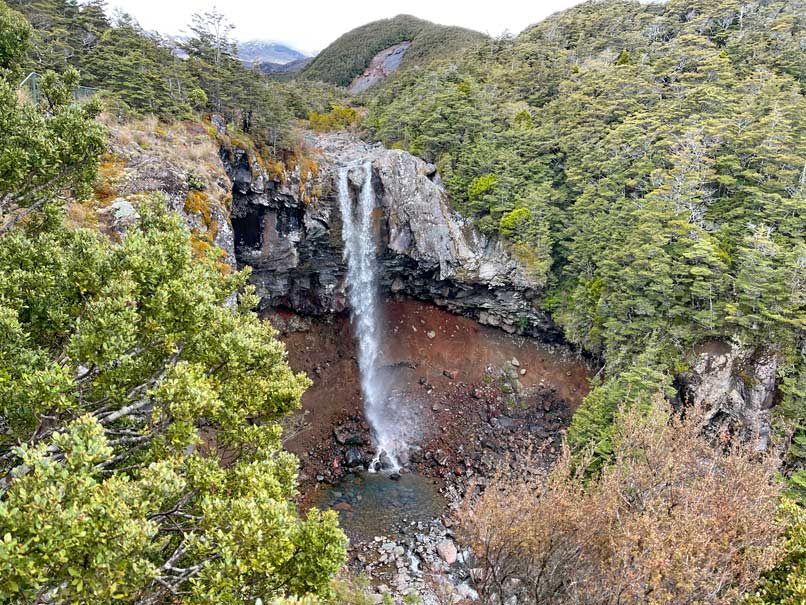 tongariro-nationalpark-mangawhero-falls-sehenswuerdigkeiten-neuseeland