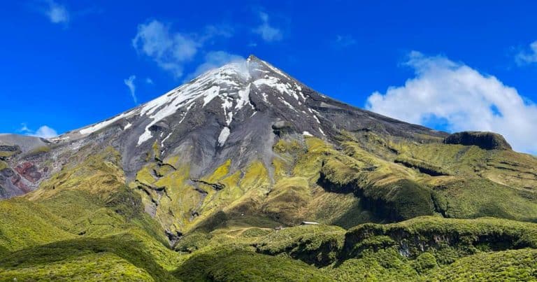 Read more about the article Egmont National Park – Wanderungen und Tipps für den Mount Taranaki