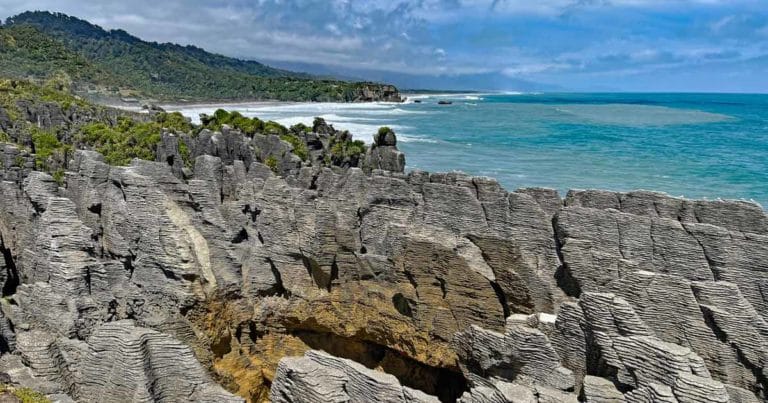 Mehr über den Artikel erfahren Westküste der Südinsel Neuseelands – mehr als nur die Pancake Rocks