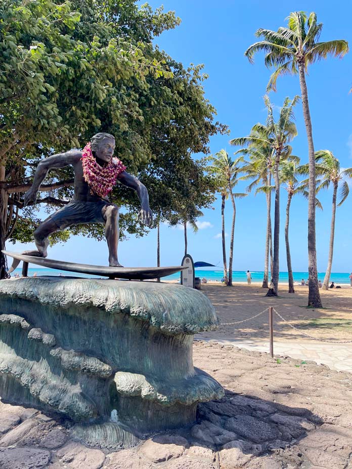 Oahu in Hawaii - die spektakulärsten Sehenswürdigkeiten + Tipps waikiki beach honolulu urlaub auf oahu hawaii