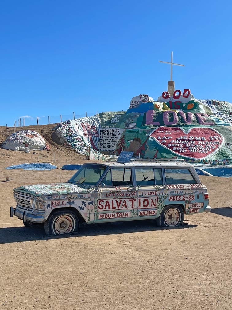 god-is-love-salvation-mountain-kalifornien-anza-borrego