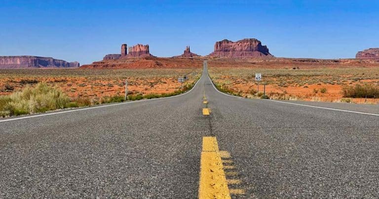 Read more about the article Monument Valley mit Wohnmobil / Mietwagen: Eine Reise durch den Wilden Westen