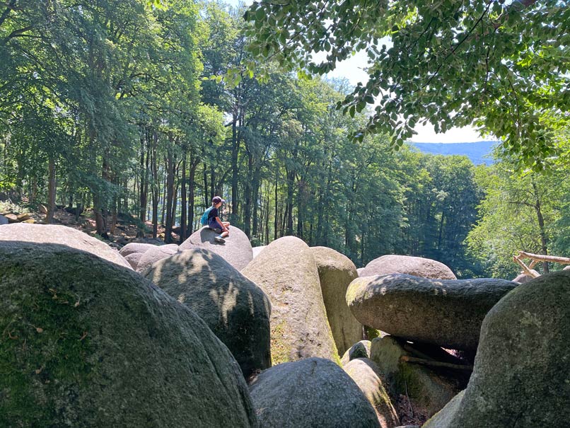 wanderungen-felsenmeer-mit-kindern-urlaub-odenwald