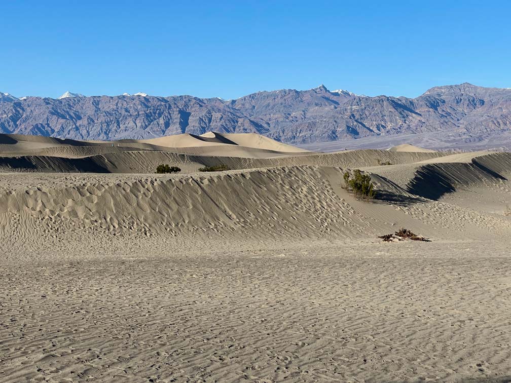 Las Vegas Ausflüge - 4 Highlights in der Umgebung mesquite-sanddunes-death-valley-sehenswuerdig-weitlaeufige-sandduenen