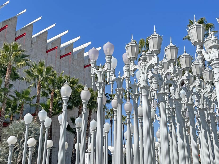 urban-light-laternen-fotospot-los-angeles-kunstmuseum