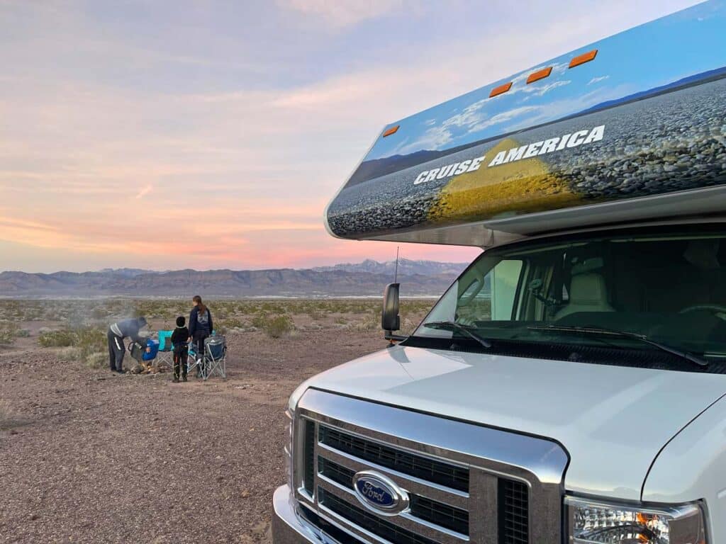 Urlaub mit dem Camper in den USA - praktische Tipps und Infos campingplaetze-usa-wildcamping-generator-nutzung