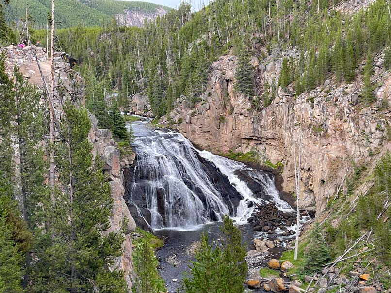 Yellowstone Nationalpark horsetail wasserfall im yellowstone gibbon fall