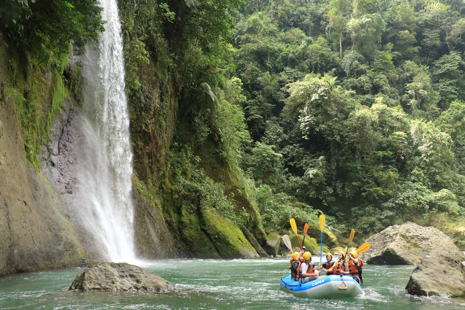 Costa Rica Rundreise - Diese 9 Etappen dürft ihr nicht verpassen! rafting costa rica rundreise