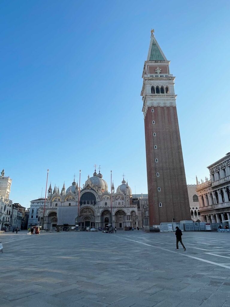 sehenswuerdigkeiten markusplatz venedig