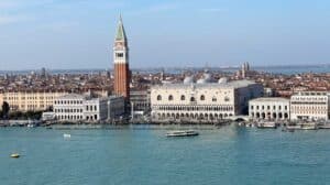 Mehr über den Artikel erfahren 11 unvergessliche Venedig Sehenswürdigkeiten für eure Reiseplanung