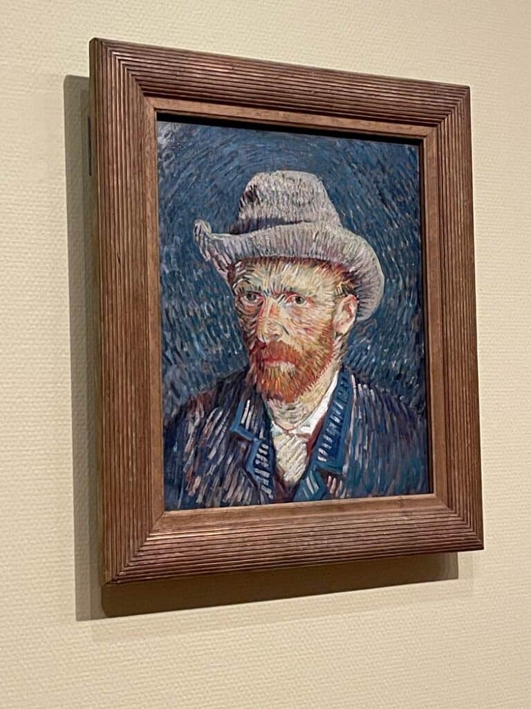potrait van gogh museum in amsterdam