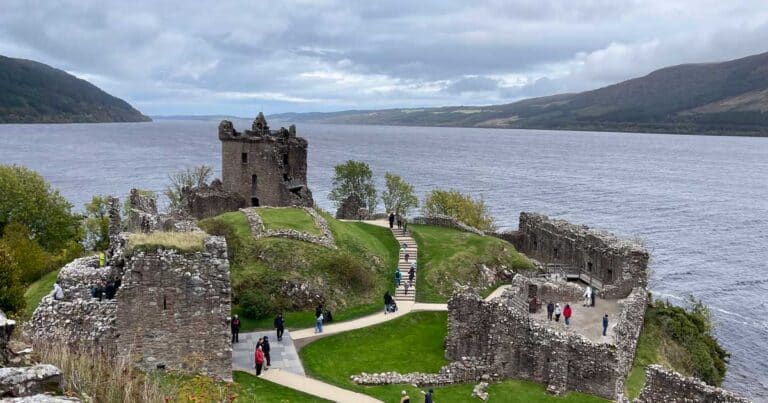 Mehr über den Artikel erfahren Schottland Rundreise – mit dem Auto durch Highlands, Loch Ness & die Isle of Skye