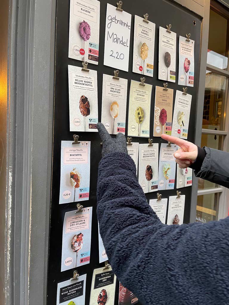 eisauswahl auf der kraemerbruecke