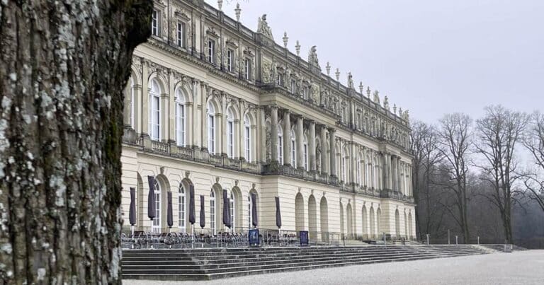 Mehr über den Artikel erfahren Schloss Herrenchiemsee – Reisebericht vom Chiemsee