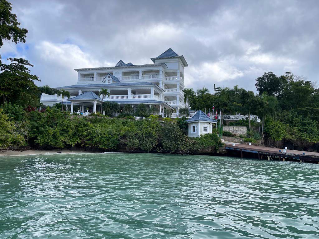 hotel auf der bacardi insel