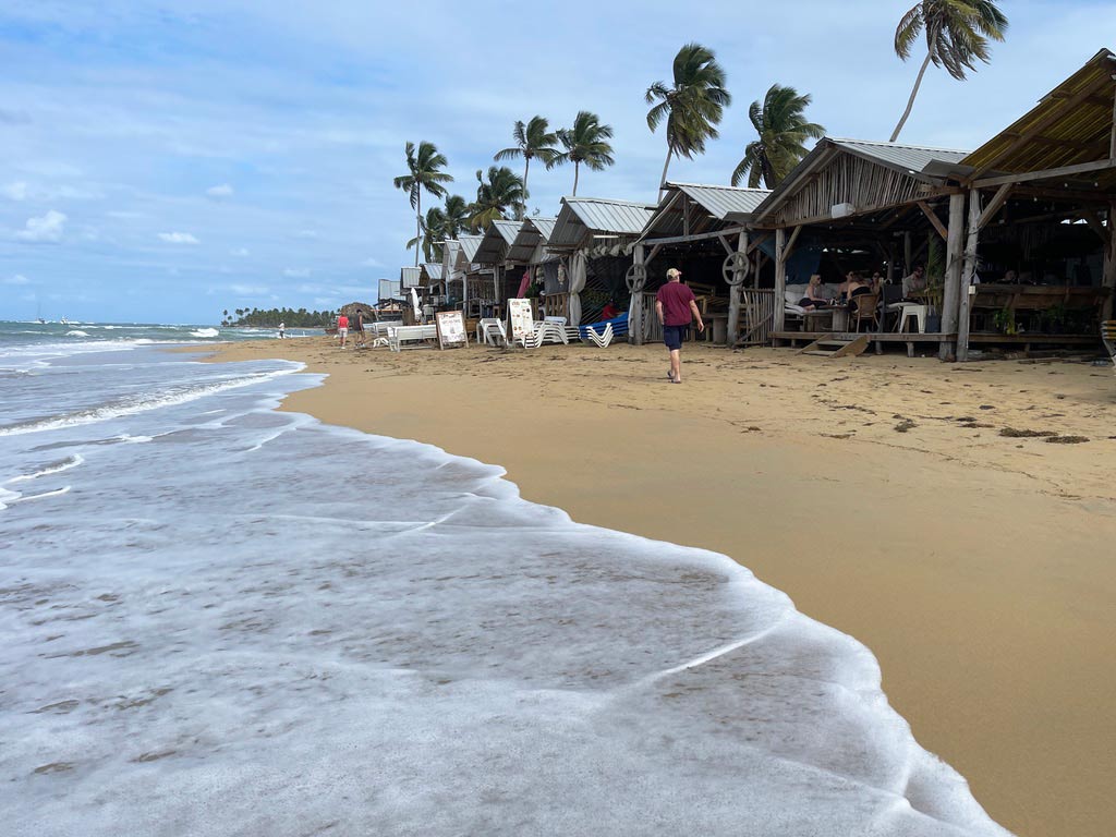 strandlokale in las terrenas auf der halbinsel samana