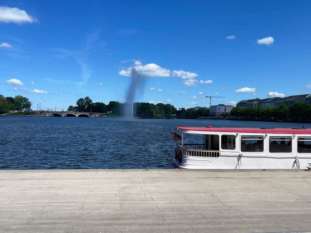 jungfernstieg hamburg sehenswuerdigkeiten