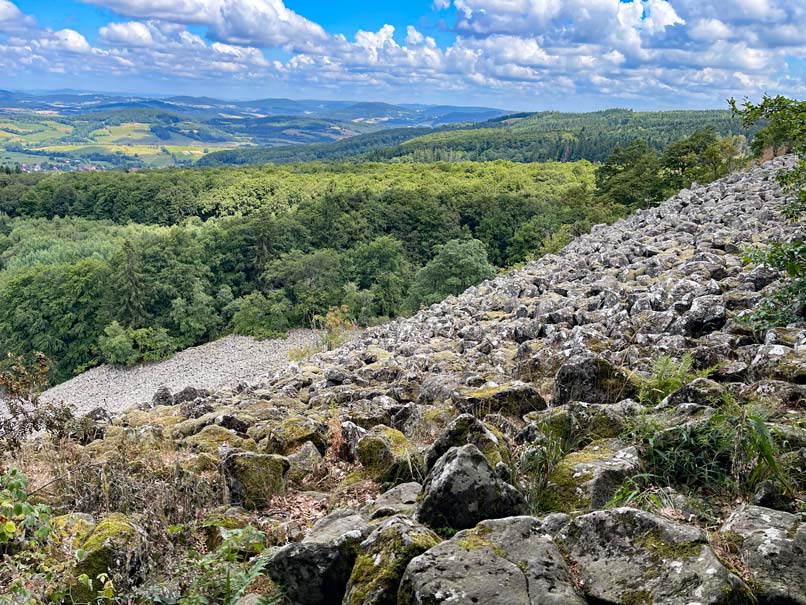 schafstein wanderung wasserkuppe highlights