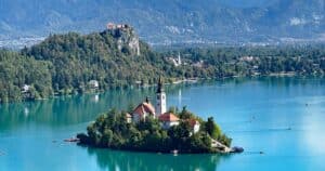 Mehr über den Artikel erfahren Lake Bled in Slowenien – unsere Erfahrungen am Bleder See