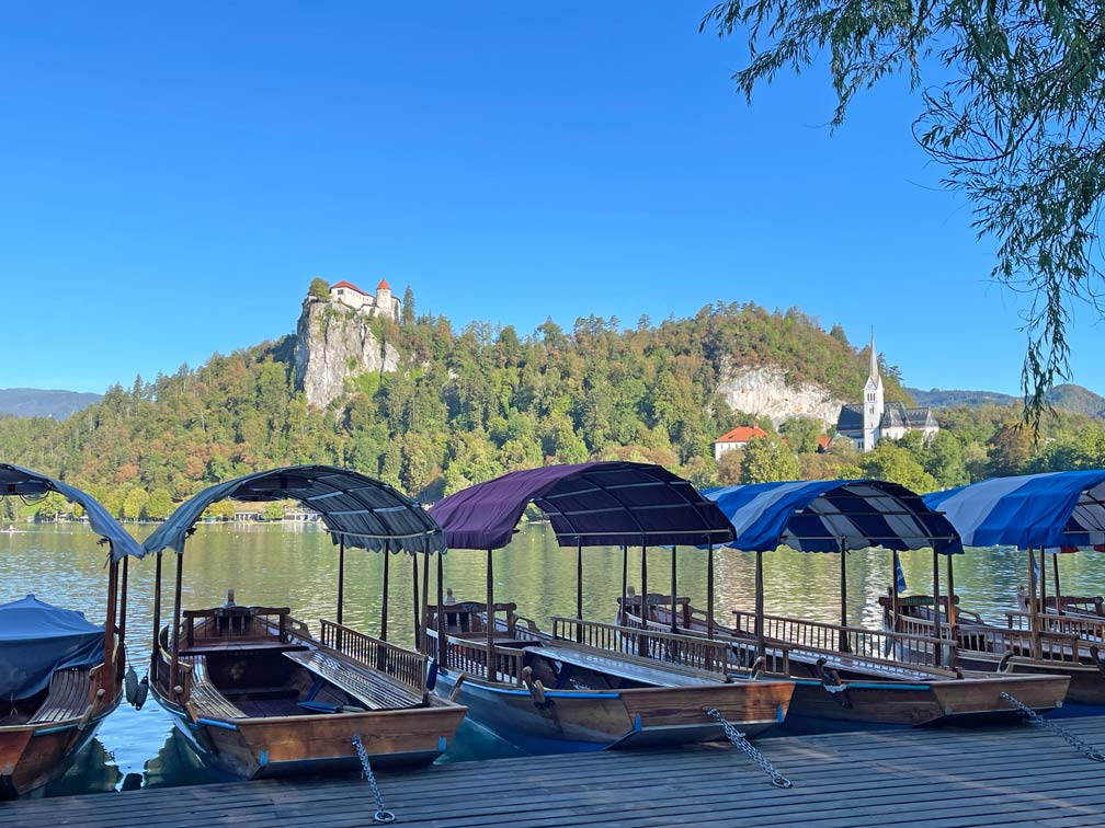 pletna boote am bleder see
